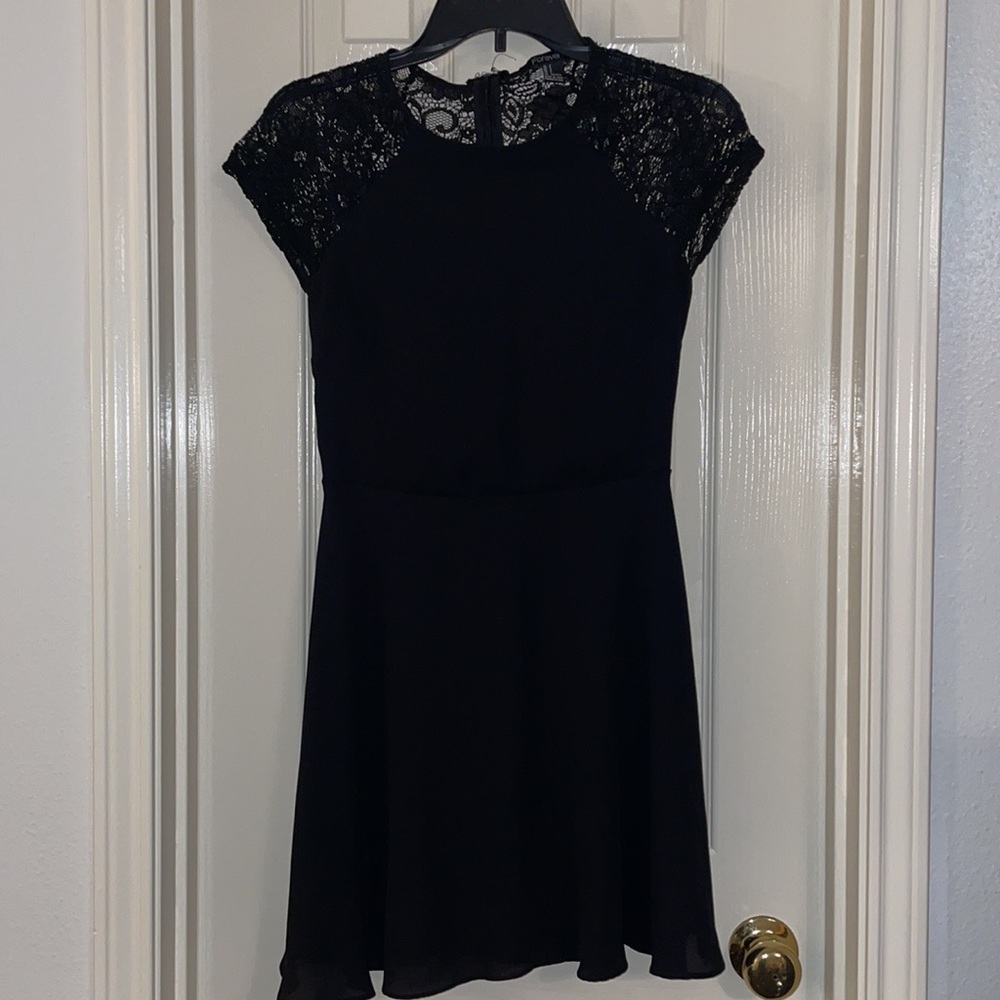 (HALLOWEEN!) Forever‎ 21 black lace dress